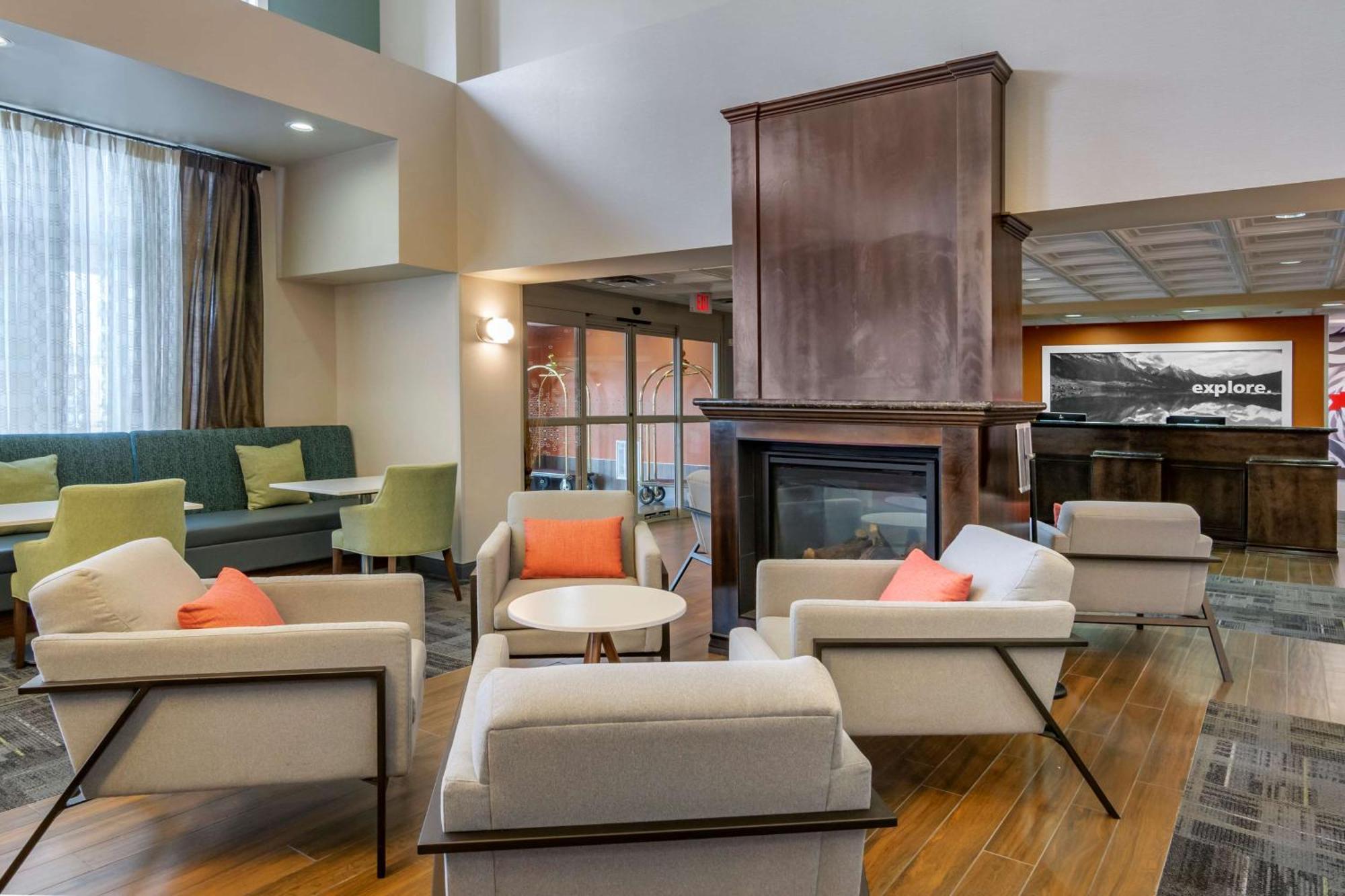 Hampton Inn & Suites Edmonton/West Luaran gambar