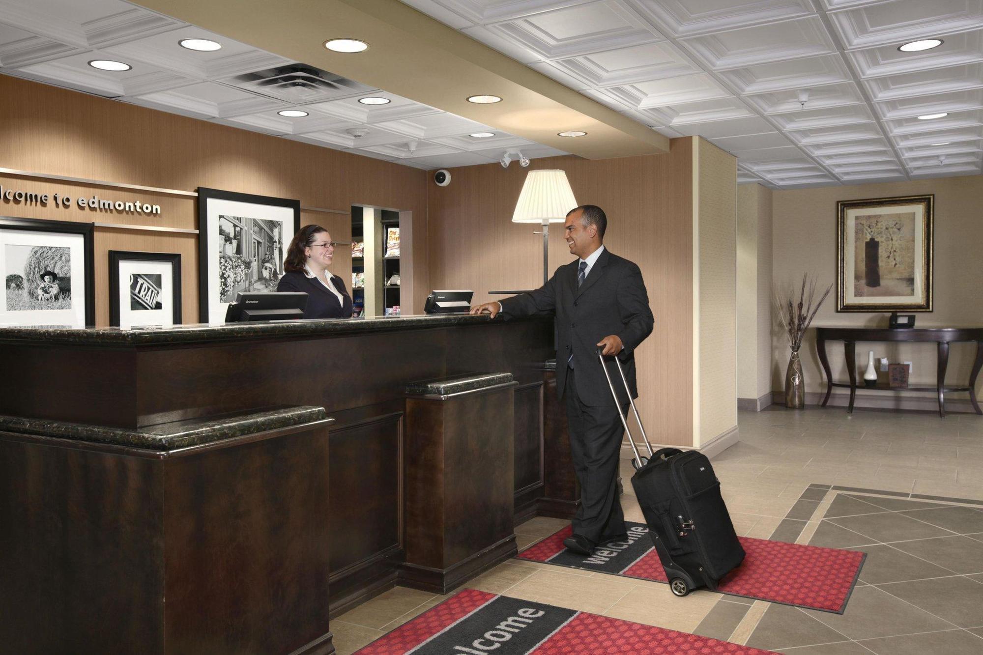 Hampton Inn & Suites Edmonton/West Luaran gambar