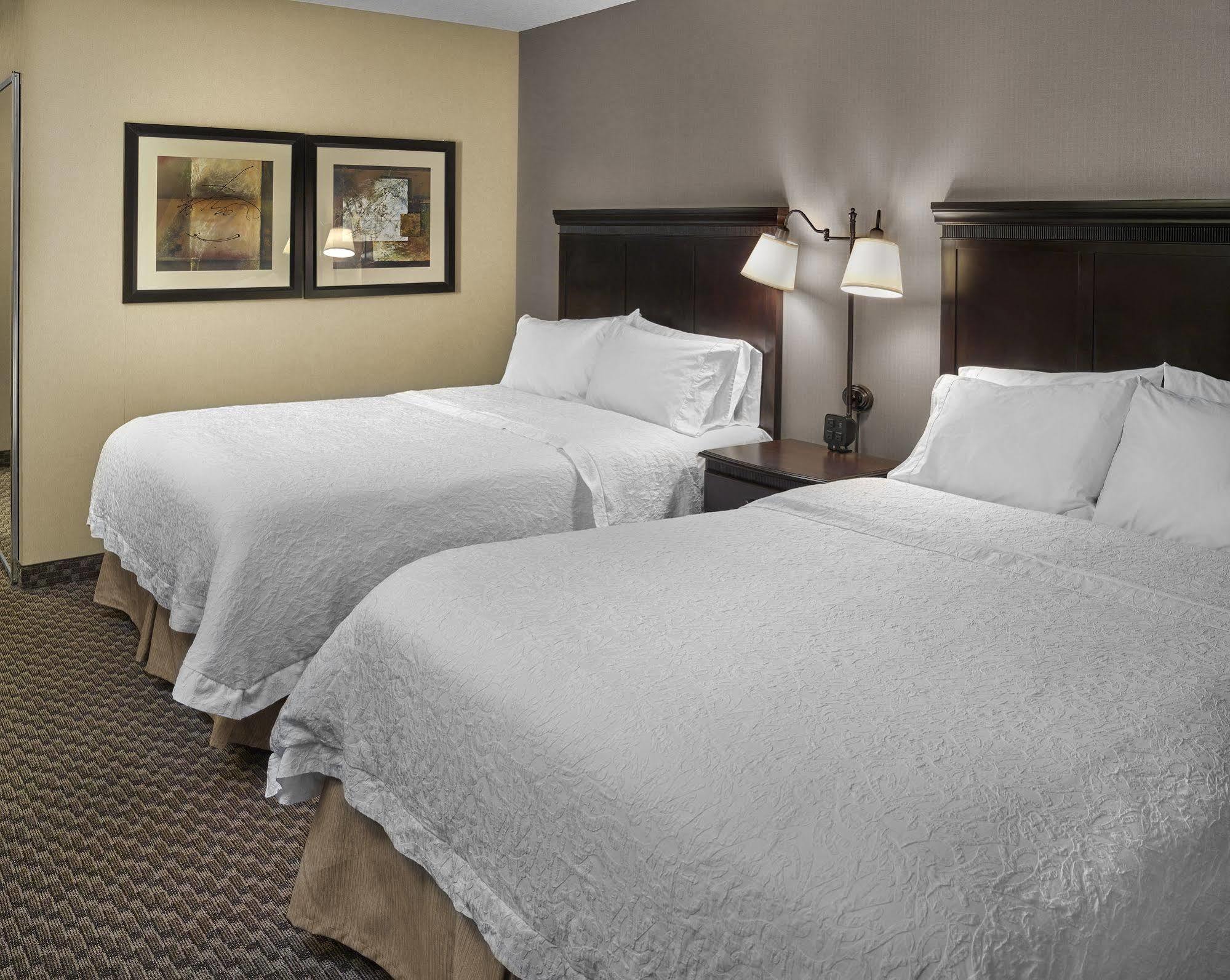 Hampton Inn & Suites Edmonton/West Luaran gambar